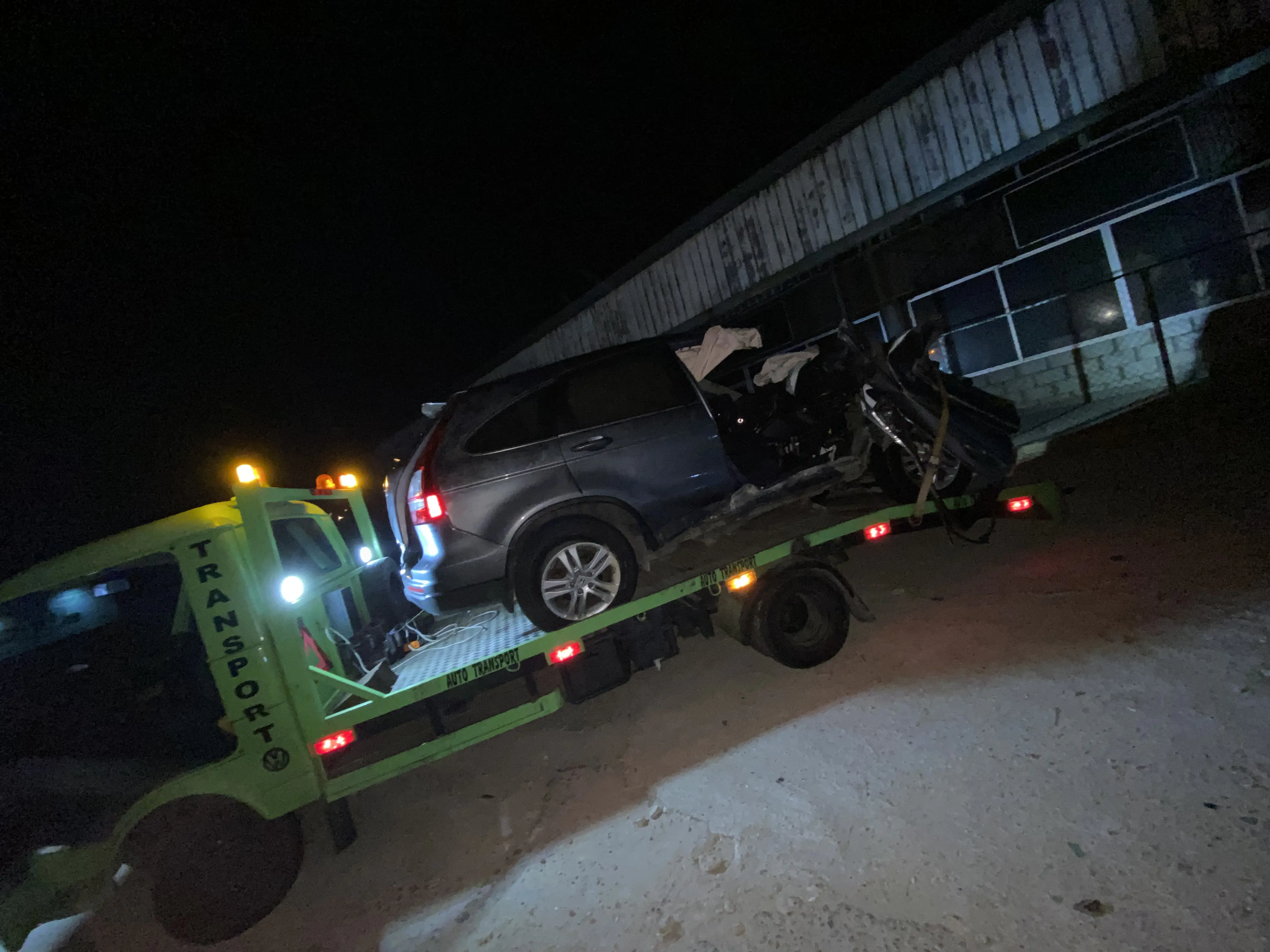 rescuing a crv which had an accident.